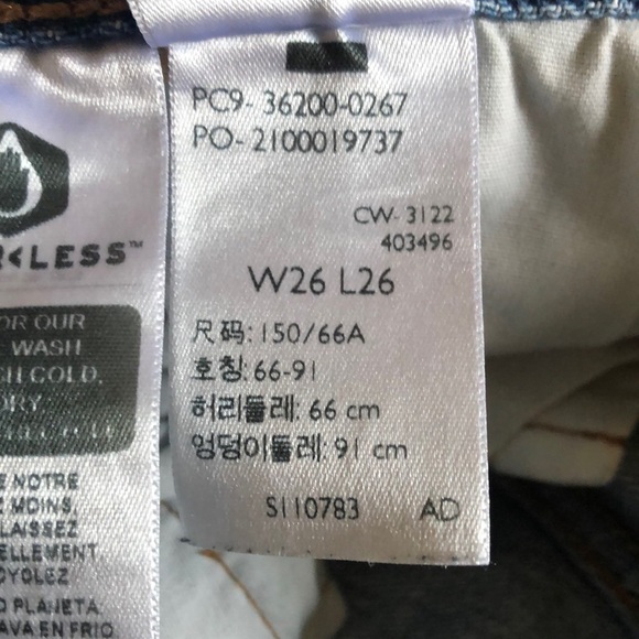 Levi’s 501 Original Cropped Straight Leg Jeans Size 26 Light Blue Stone Wash - Picture 5 of 16